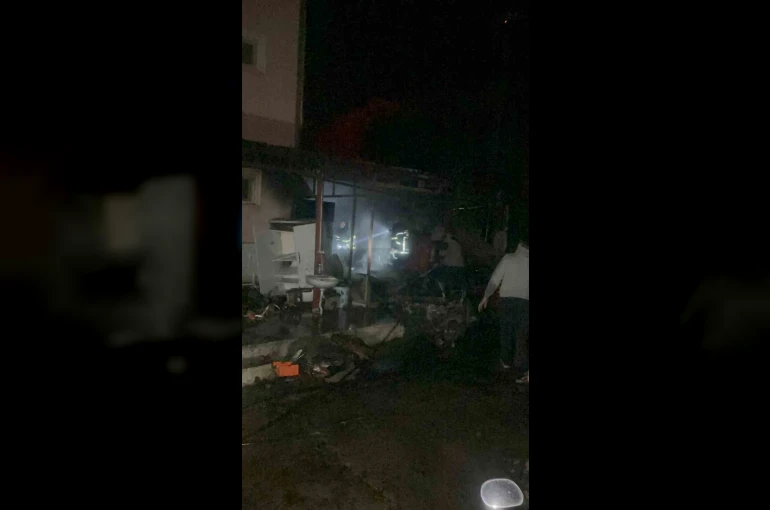 Patlayan kömür kazanı ve tüp villayı küle çeviriyordu