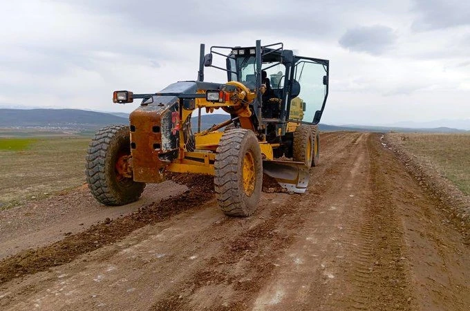 Patnos’ta alt yapının güçlendirilmesi çalışmaları devam ediyor