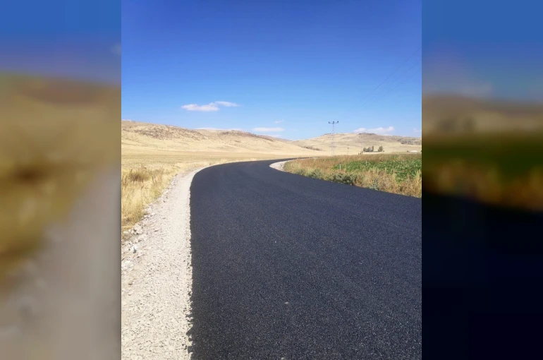Patnos’ta Konakbey-Uzunca köy yolu asfalt çalışması tamamlandı