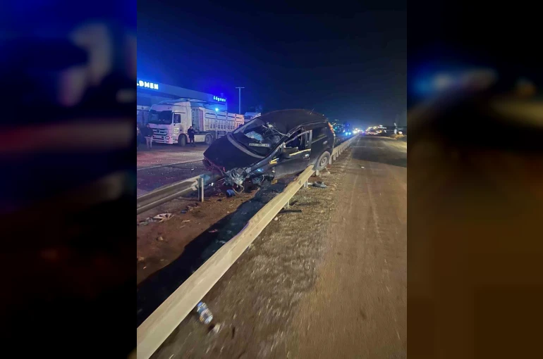 Payas’ta refüje çıkan otomobilin sürücüsü yaralandı