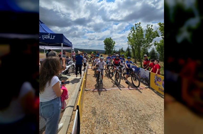 Pedal sporcuları Eskişehir’de podyum için yarıştı