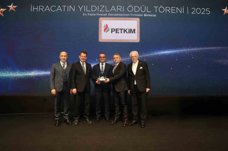 Petkim, Ege İhracatçı Birlikleri tarafından ihracatın yıldızı seçildi
