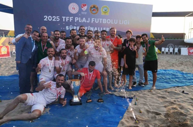 Plaj Futbolu Türkiye şampiyonu Alanya Belediyespor