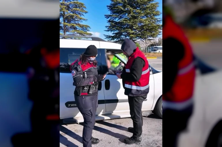 Polis denetimlerinde 40 aranan şahıs yakalandı