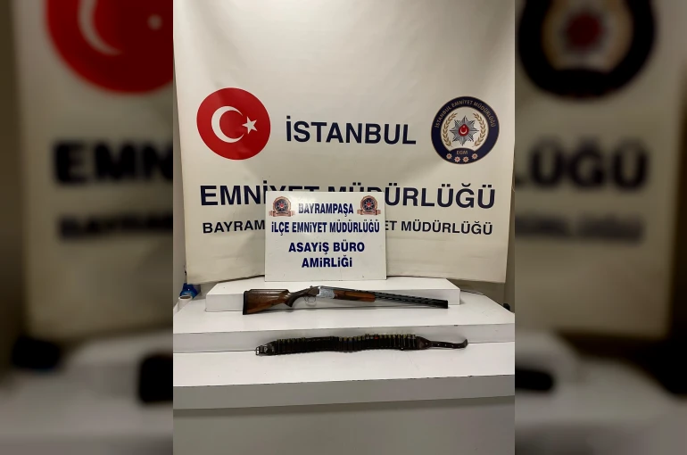 Pompalı tüfekle çevreye ateş eden şahıs, 1'i polis 4 kişiyi yaraladı