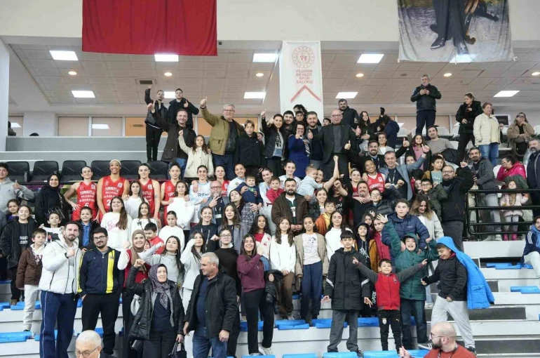 Potanın Kraliçeleri şampiyonluğa koşuyor