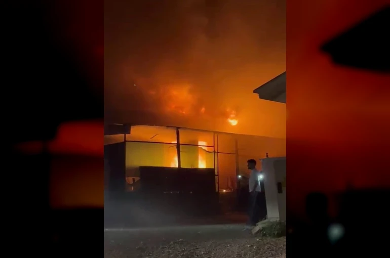 Prefabrik evlerde korkutan yangın