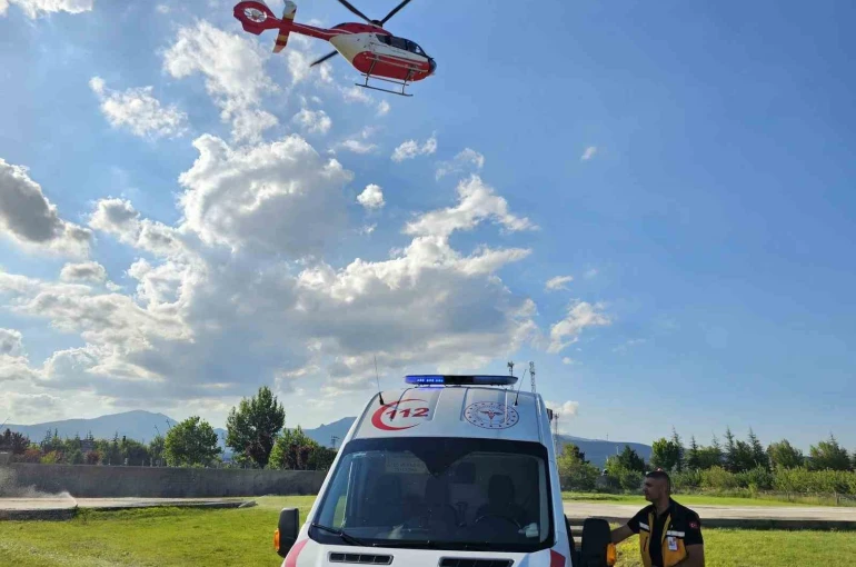 Prematüre ikizlerden biri helikopter ambulansla Niğde’ye nakledildi