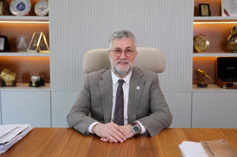Prof. Dr. Ersoy Kocabıçak: "Beyin sağlığını korumak, hastalıkları tedavi etmek kadar önemli"