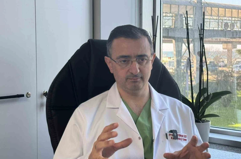 Prof. Dr. Yüksel Çiçek: "Kalp krizinde ilk 1 dakika hayat kurtarıyor"