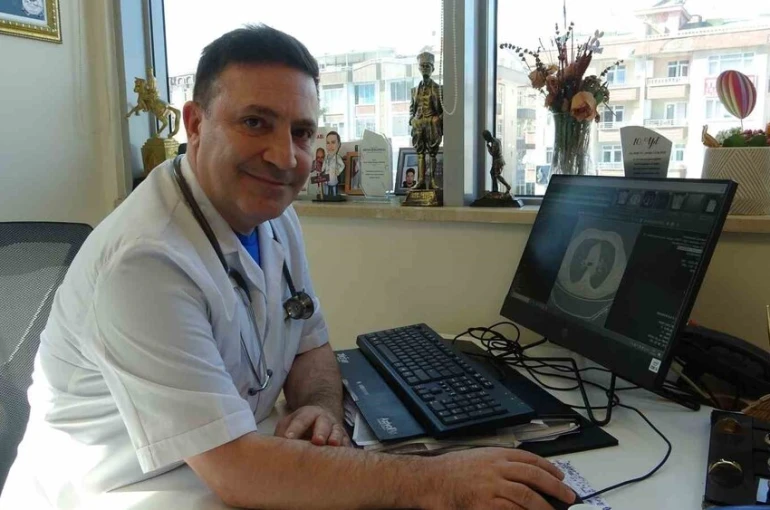 Profesör açıkladı: "3’lü salgın ülkemizde, dikkat olun"