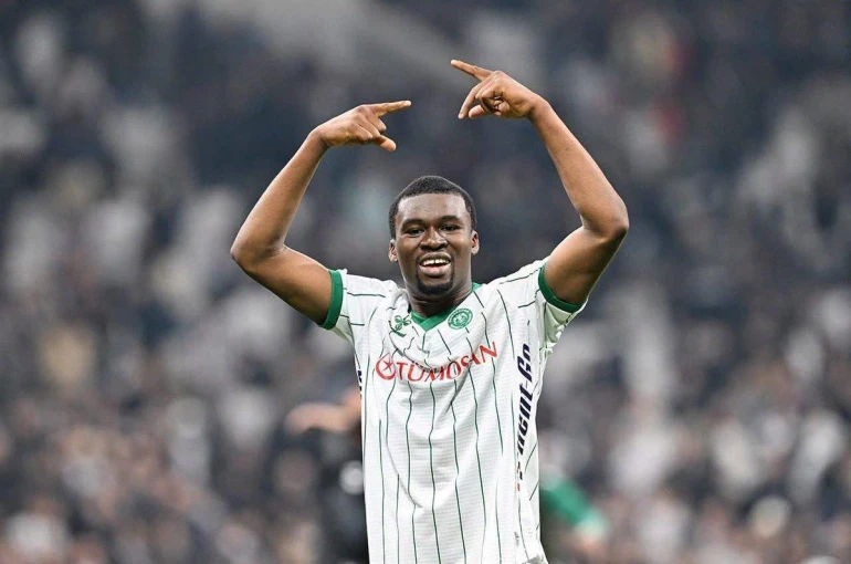 PSV’nin genç yıldızı Nagalo için Konyaspor’dan net tavır! Görüşme olmayacak!