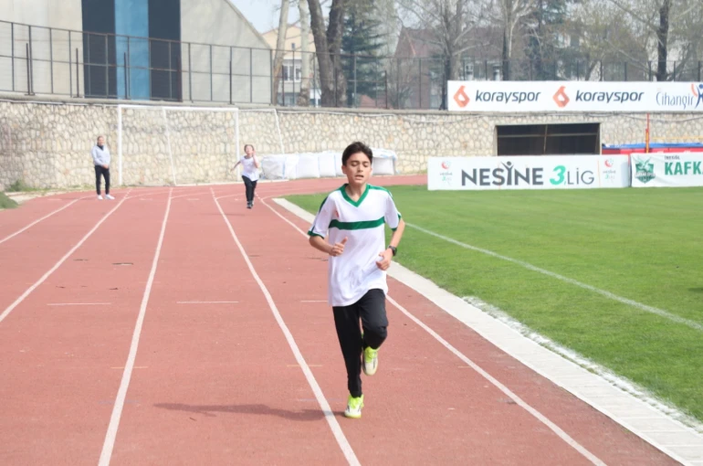 Puanlı atletizmde kupalar sahiplerini buldu