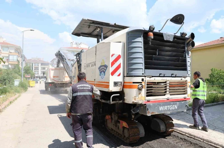 Pursaklar’da asfalt atağı
