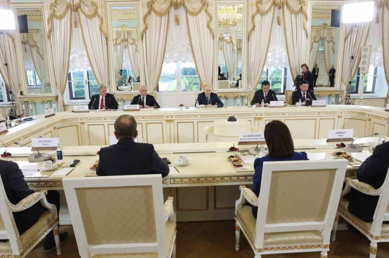 Putin: "Avrupa isterse tekrar Rusya ile diyalog başlatabilir"