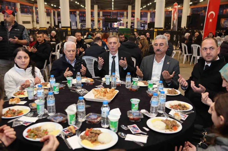 Ramazan’ın bereketi Yıldırım’da paylaşıldı