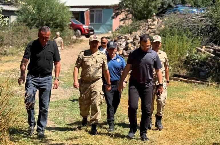 Refahiye Kaymakamı Taşkıran köy ziyaretlerinde vatandaşların taleplerini dinledi 