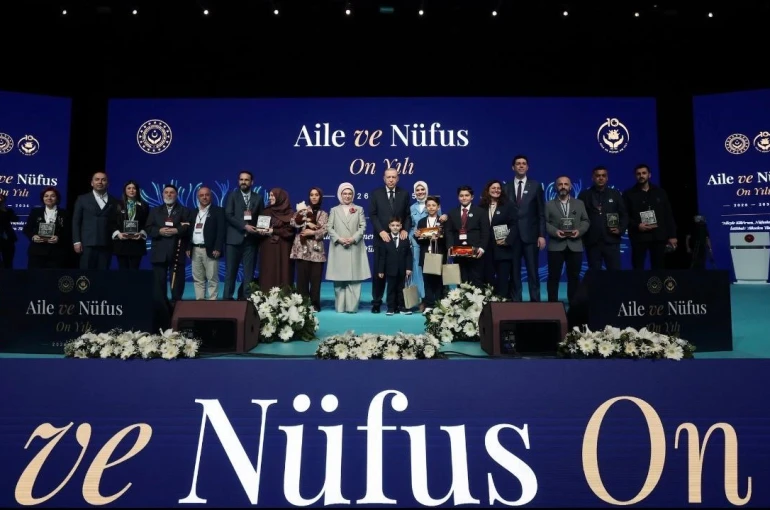 Rektör Aydın "Aile ve Nüfus On Yılı Vizyon Tanıtım Programı"na katıldı