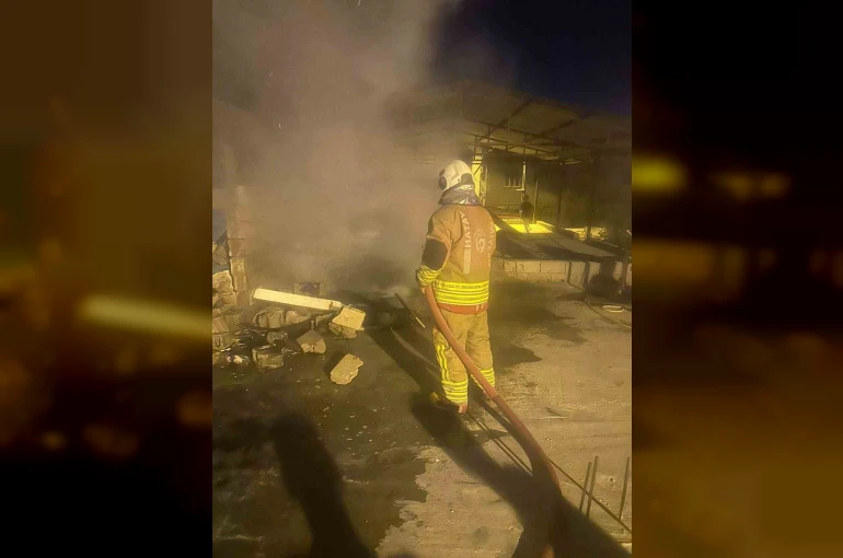 Reyhanlı’da ev yangını