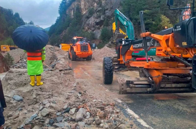 Rize-Erzurum kara yolu ulaşıma açıldı