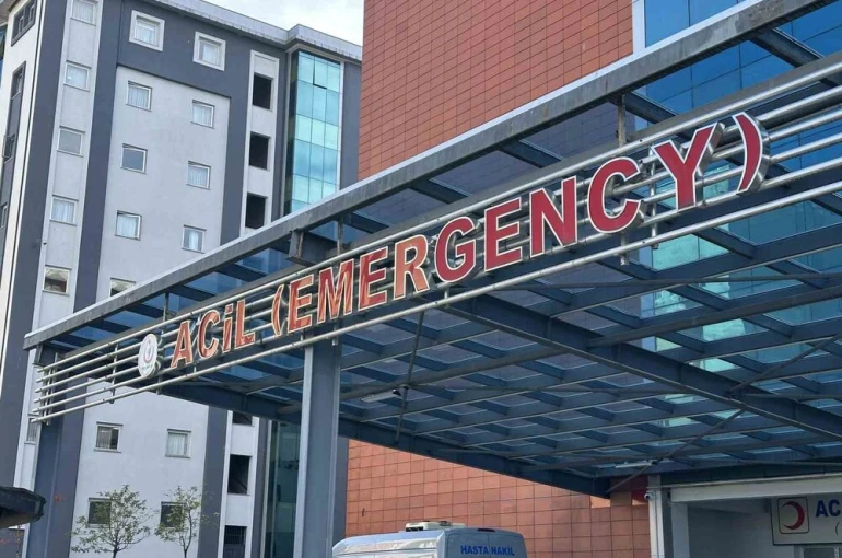 Rize’de 40 öğrenci yedikleri yemekten zehirlenerek hastaneye kaldırıldı