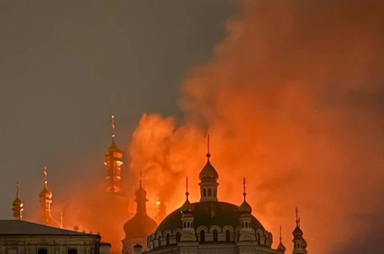 Rusya, Ukrayna’ya saldırdı: 5’i kurtarma görevlisi 9 ölü