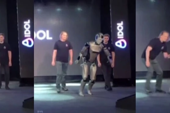 Rusya’da yapay zekalı insansı robotu tanıtım sırasında yere düştü
