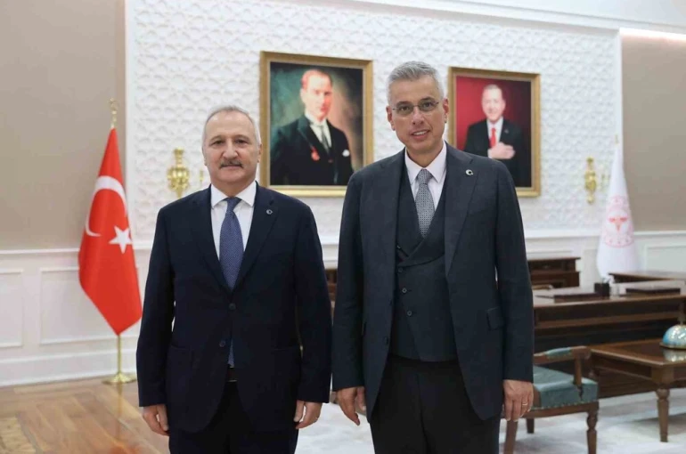 Sağlık Bakanı Memişoğlu, MHP Genel Başkan Yardımcısı Yurdakul’u kabul etti