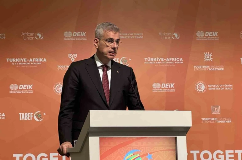Sağlık Bakanı Memişoğlu: "Türkiye yalnızca sağlık hizmet sunumunda değil, üretim alanında da kararlılıkla ilerliyor"