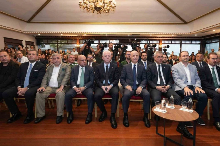 Sağlık Bakanı Memişoğlu: "Türkiye’de kişi başı sağlık harcaması 840 dolar, sigara harcaması ise kişi başı bin 24 dolar"