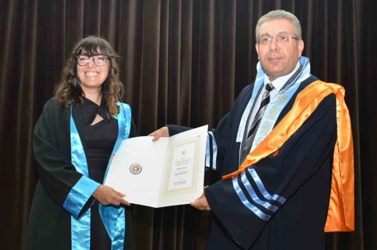 Sağlık Bilimleri ve Fen Bilimleri Enstitülerinde mezuniyet heyecanı