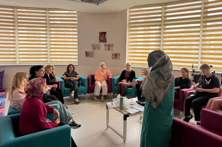 Sağlık personeline NRP eğitimi
