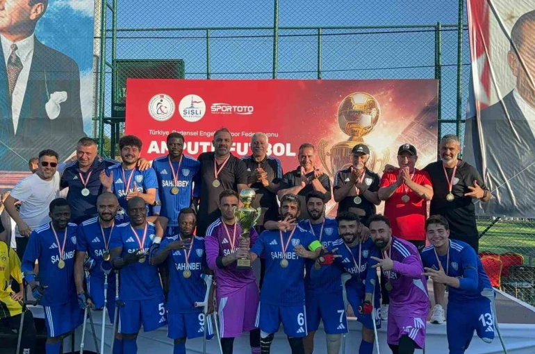 Şahinbey Ampute’den tarihi başarı: 3 kupa birden
