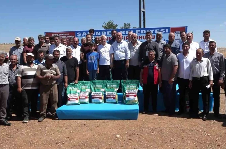 Şahinbey Belediyesinden çiftçilere sertifikalı silajlık mısır tohum