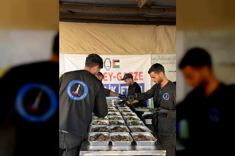 Şahinbey Belediyesi’nden Gazze’de kardeşlik iftarı
