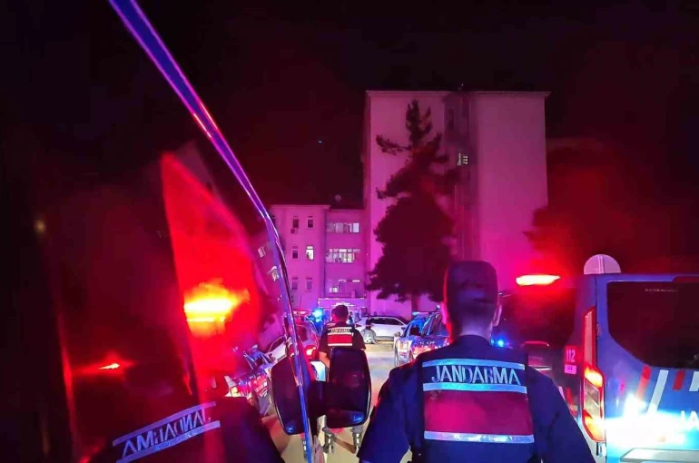 Sahte alışveriş sitesi kurup vatandaşları dolandıran şebekeye operasyon...7 kişi tutuklandı