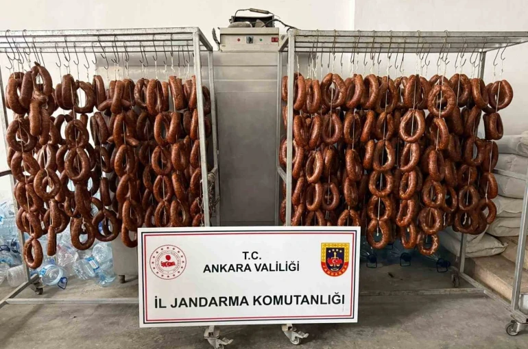 Sahte gıda üretimi yapan iş yerlerine operasyon: 3 gözaltı