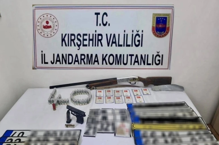 Sahte plaka basan şahıs yakalandı