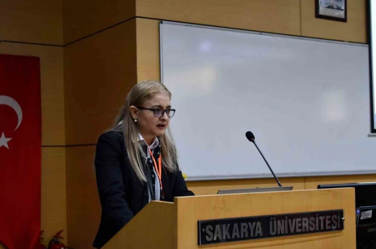Sakarya Üniversitesinde yapay zekanın etik boyutları tartışıldı