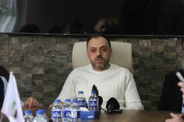 Sakaryaspor Başkanı Enes Zengin’den 1 aylık rapor: 8 transfer, 18 dosya kapatma