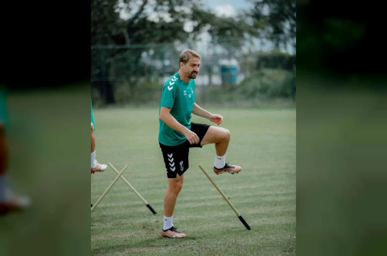 Sakaryaspor’da Caner Erkin ve Burak Altıparmak affedildi