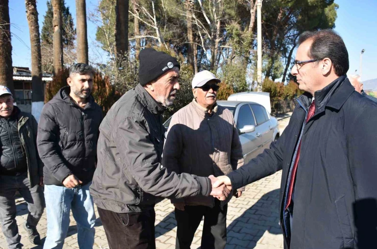 Salihli Kaymakamı Güldoğan, Emirhacılı ve Karayahşi’de talepler dinlendi