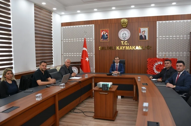 Salihli projeleri için tarımdan eğitime kapsamlı değerlendirme toplantısı