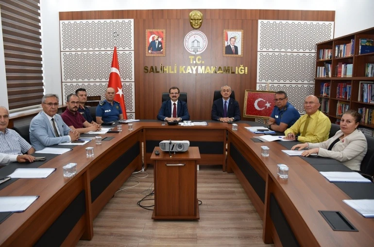 Salihli’de YKS koordinasyon toplantısı gerçekleştirildi