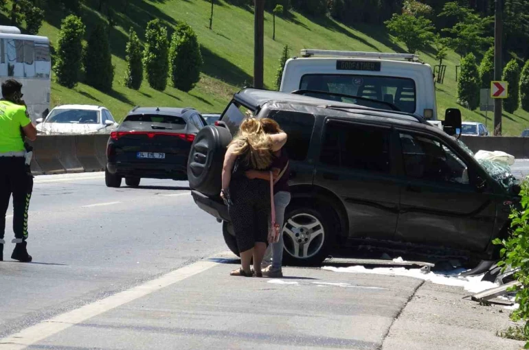 Samandıra-Kartal Bağlantı Yolu’nda trafik kazası: Cip yan yattı