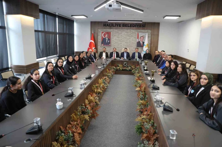 Şampiyon takımdan Canpolat’a ziyaret