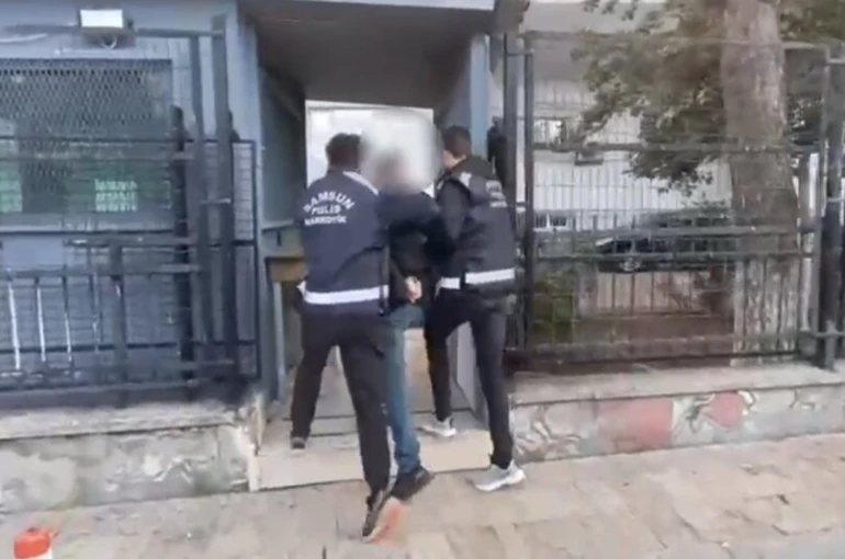 Samsun’da 35 yıl kesinleşmiş hapis cezası bulunan firari yakalandı