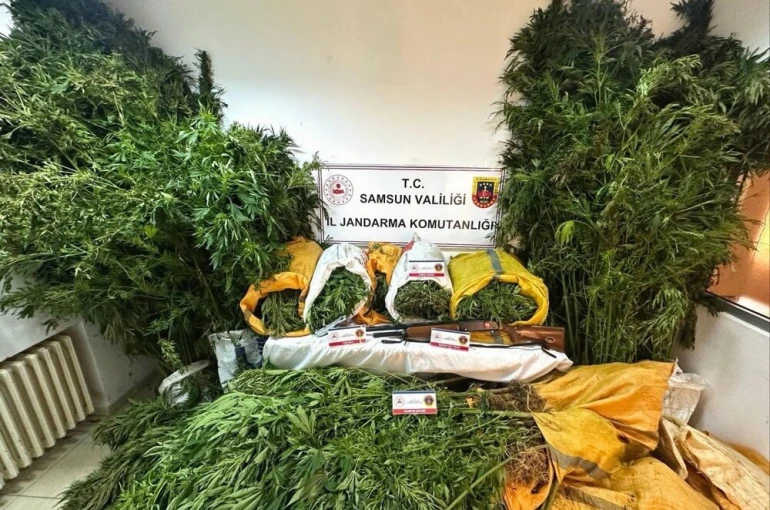 Samsun’da 57 kilo 955 gram kubar esrar ele geçti
