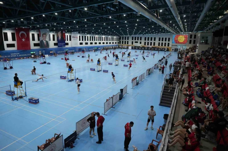 Samsun’da badminton heyecanı: 36 kulüp aynı sahnede