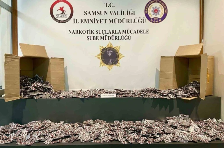 Samsun’da gardıroba gizlenmiş 47 bin 824 uyuşturucu hap ele geçirildi